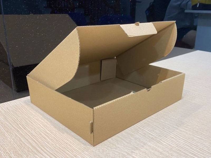 hộp 3 lớp nắp cài
